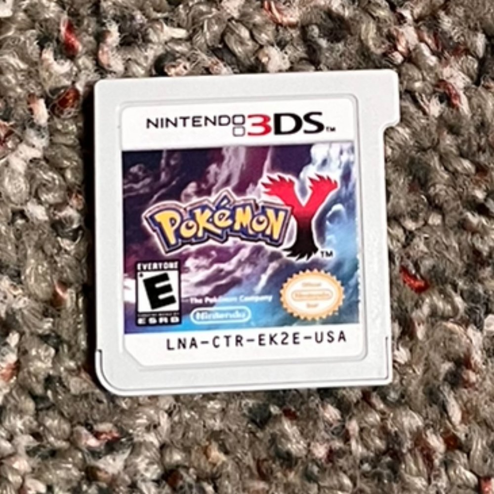 Pokemon Y Nintendo 3DS game